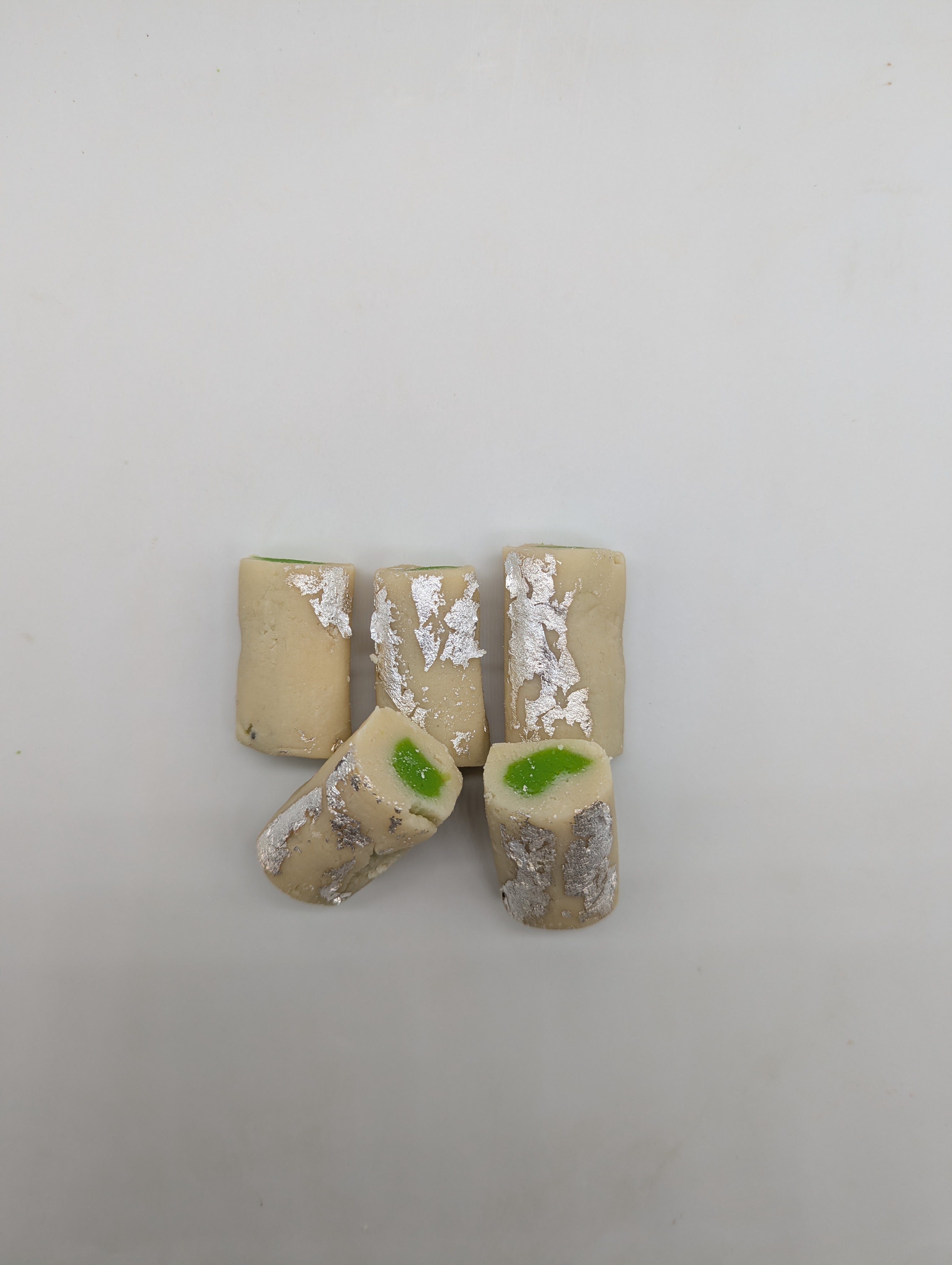 Kaju Mawa Sandwich Barfi